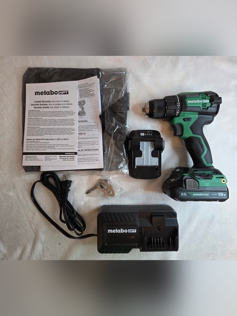 Metabo HPT 18V Cordless Drill Driver Kit DS18DEX w/ 2.0Ah Battery, Charger